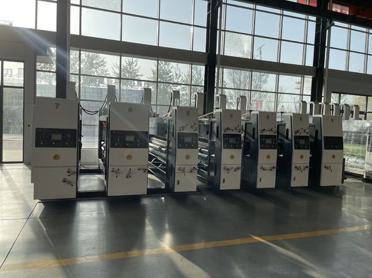 Μηχανή κοπής 40000 KG Τυπογραφική θήκη Τυπογραφικό κουτί Πρωτεύον συσκευαστή Τροφοδοτήρα Αυτοματοποιημένη 3χρωματική εκτυπωτική μηχανή
