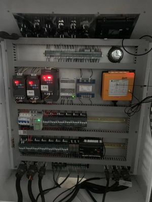 Μηχανή κατασκευής κυματοειδών κιβωτίων με τάση 220/380/440V και λειτουργίες εκτύπωσης/κομής