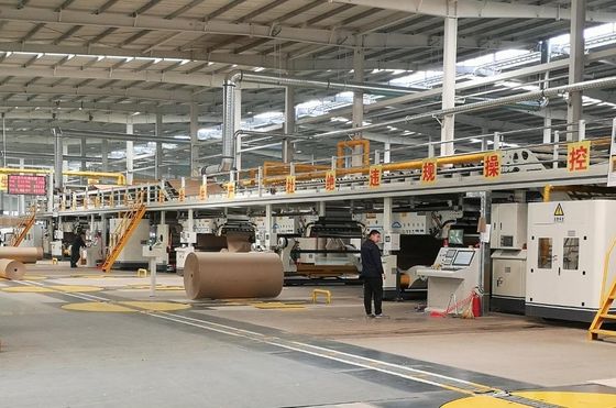 Ηλεκτρονική γραμμή παραγωγής κυματοειδούς χαρτονιού πέντε στρωμάτων TB-300-2500-II για κουτιά