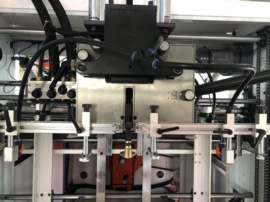 380V κυματοειδής αυτόματη πλατεία μηχανή κόψιμο πετσέτας και σπασμού